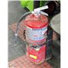 Image 1 : FIRE EXTINGUISHER WITH HOLDER