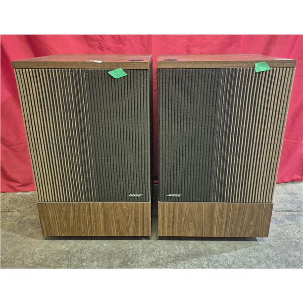 2x Vintage Bose Model 501 Speakers