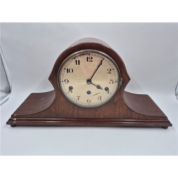 Deco Wooden Mantle Clock (No Key, With Pendulum)