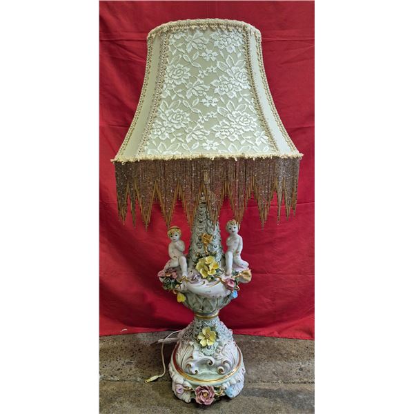 Vintage Capodimonte Italian Made Porcelain Lamp