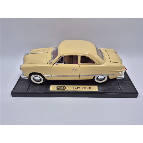 Mira 1949 Ford 1:18 Scale Model Car