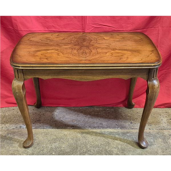 Vintage The Coombe Furniture Co. Bow Legged Side Table
