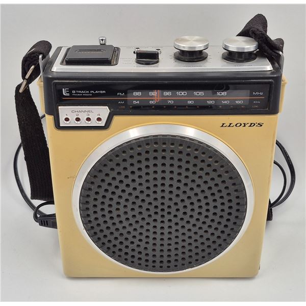 Vintage Lloyd's Radio Model V150
