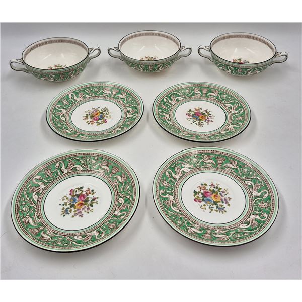 7x Vintage Wedgewood Chinaware: Soup Bowls & Saucers