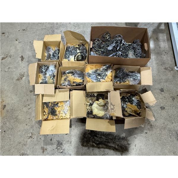 Large Collection Of Metal Wall Hanger Lamp Parts
