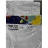 Image 4 : Assorted Size T-Shirts : Red Robinson & Truly