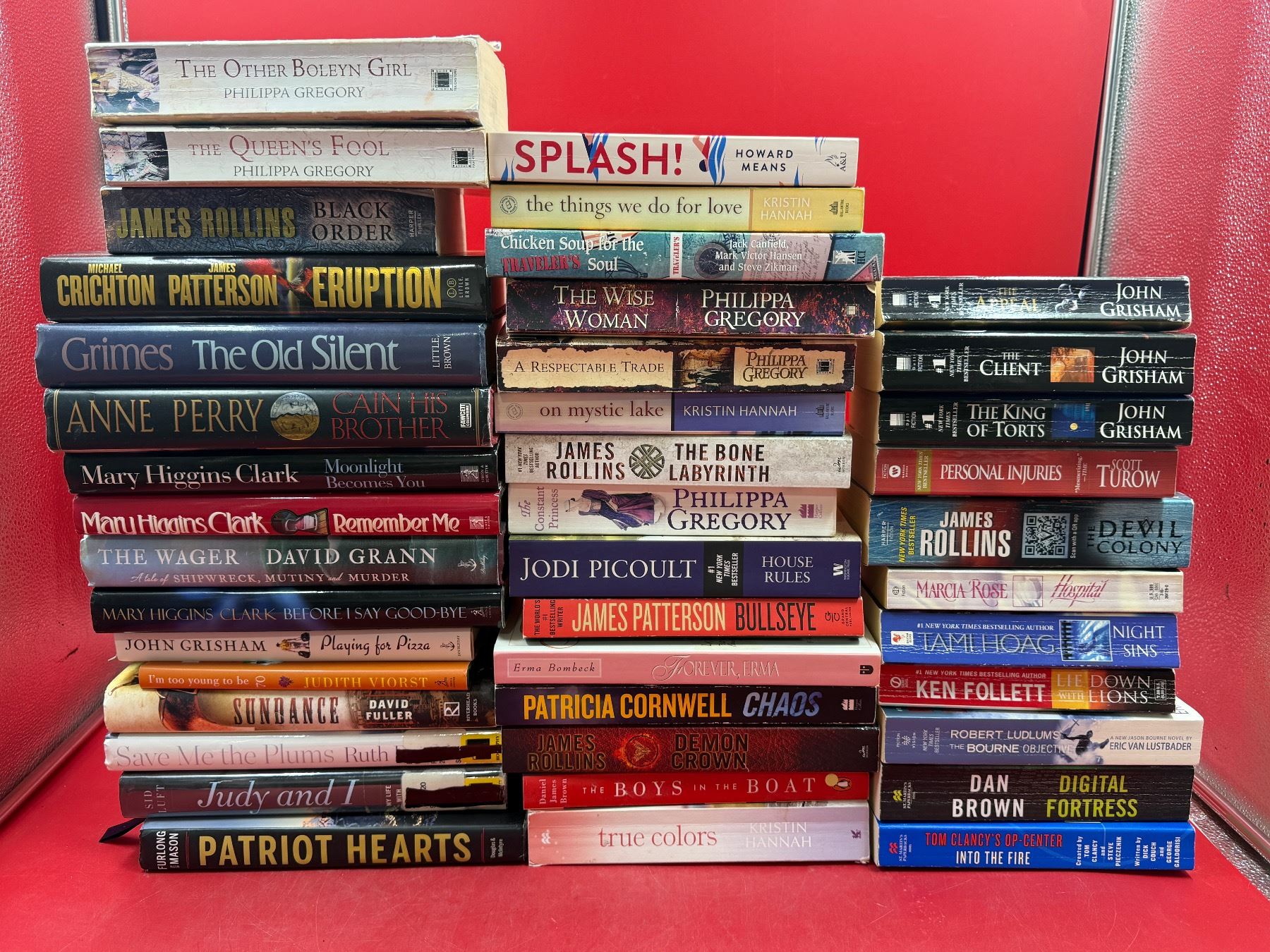 Assorted Books: Anne Perry, John Grisham, James Patterson, Dan Brown ...