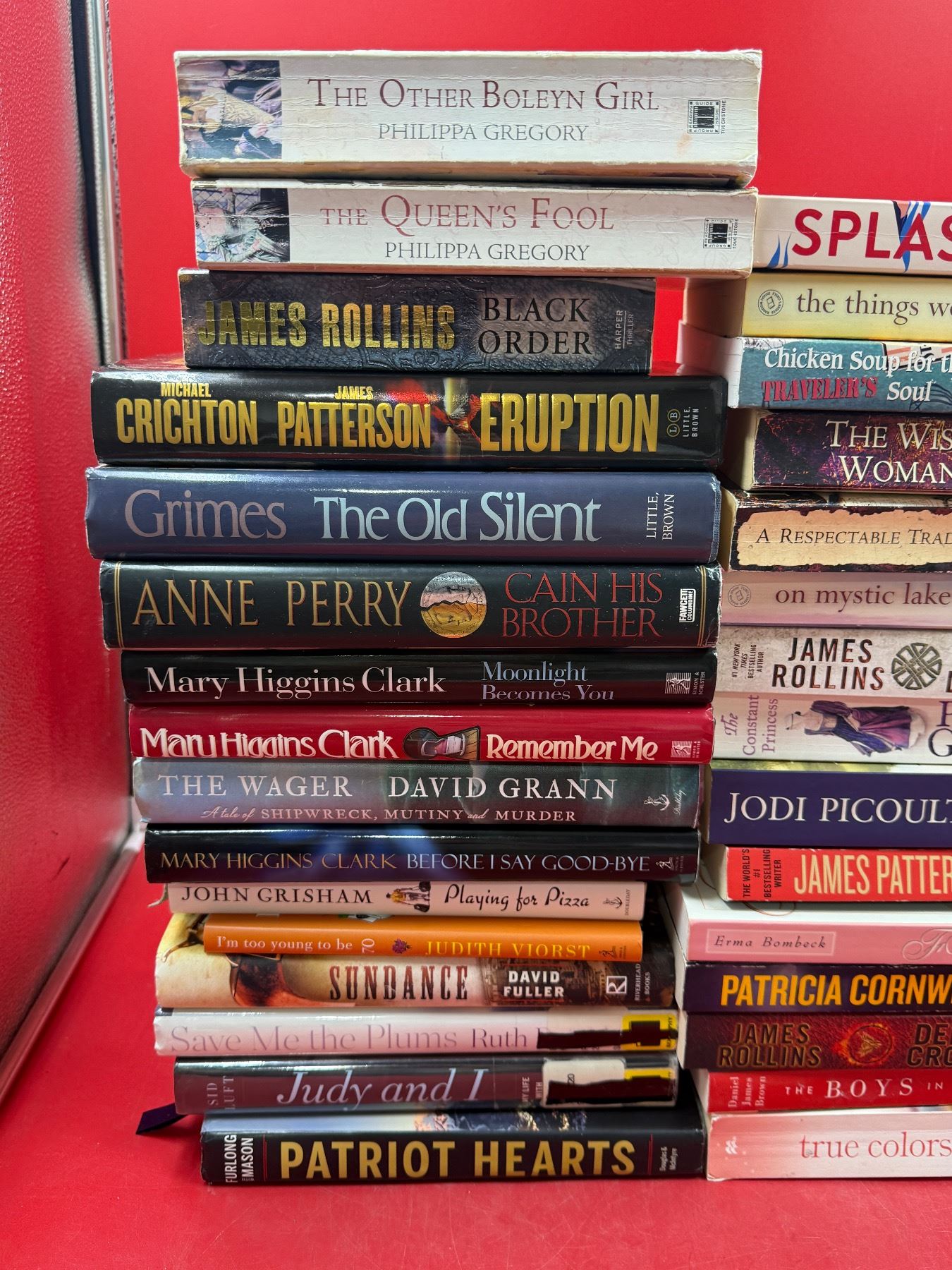 Assorted Books: Anne Perry, John Grisham, James Patterson, Dan Brown ...
