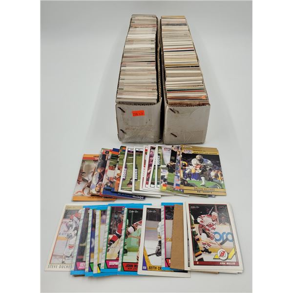 Lot of Assorted Sports Cards (Hockey, Football)