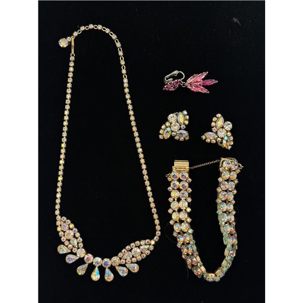 5x Vintage Sherman Jewelry Pieces: Necklace, Bracelet, & Earrings