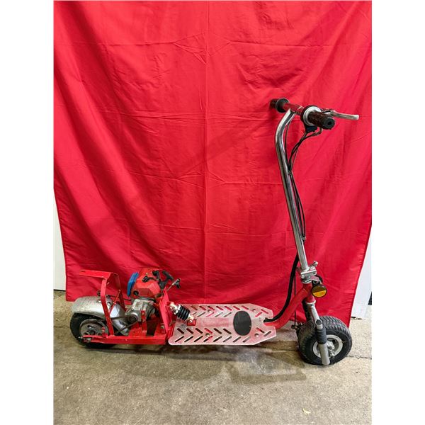 Gas Powered Scooter (Has Compression)