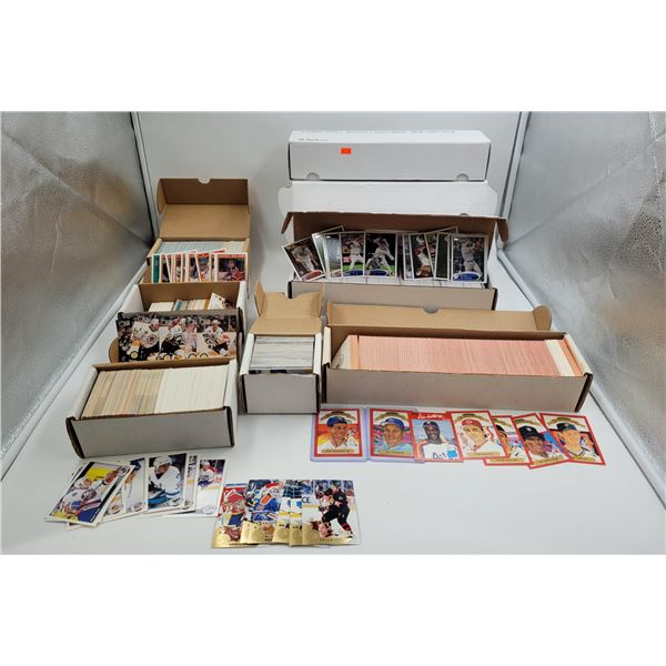 Assorted Sports Cards: Hockey & Baseball