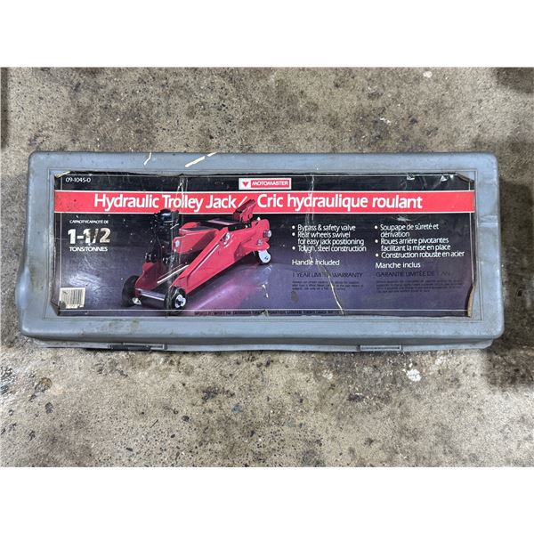 Canadian Tire Motomaster Hydraulic Trolley Jack 1-1/2 Ton Capacity
