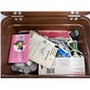 Image 4 : Vintage Sewing Case With Assorted Accessories