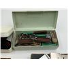 Image 4 : Assorted Vintage Sewing Accessories: