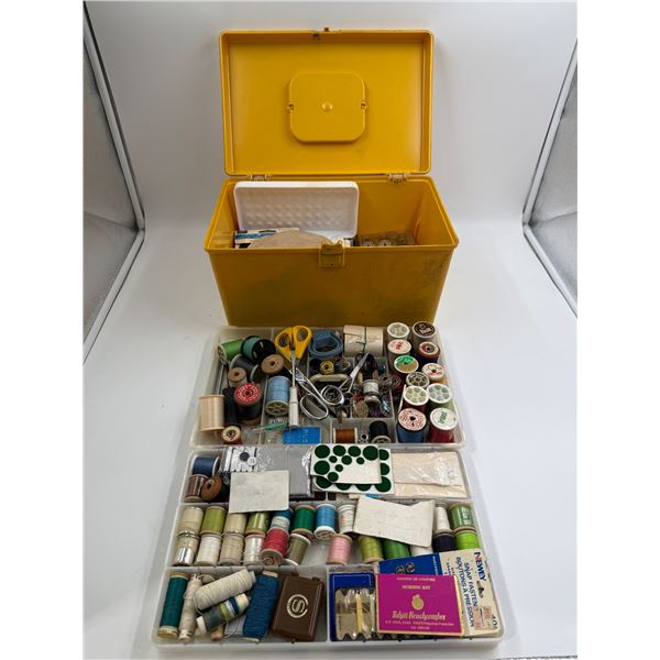 Vintage Sewing Case With Assorted Accessories