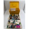 Image 1 : Vintage Sewing Case With Assorted Accessories
