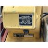 Image 7 : Vintage White Sewing Machine Model 765