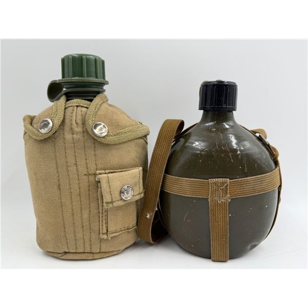 2x Vintage Military Water Canteens (1x Metal & 1x Plastic)