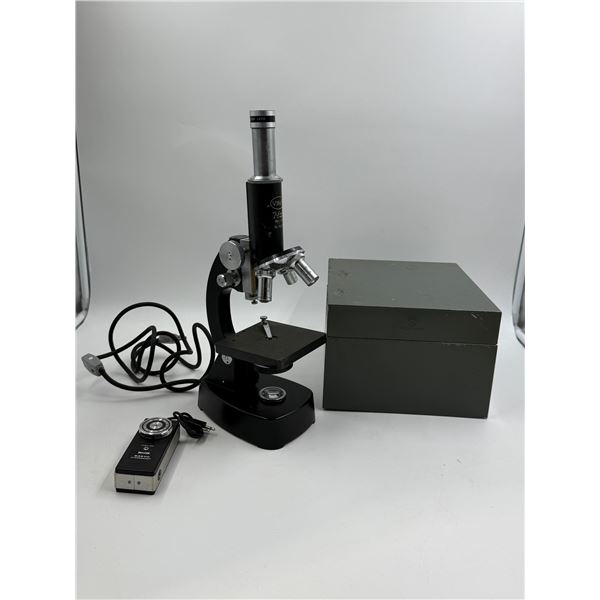 Vintage V.W. & R Micromaster Microscope M-106 With Metal Case