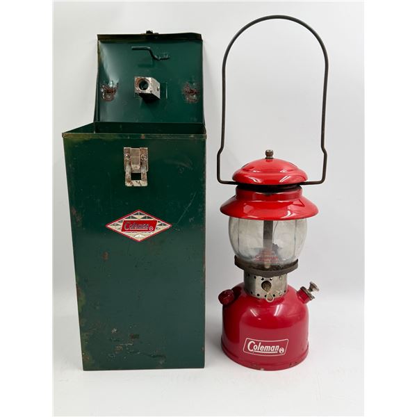Vintage Coleman Lantern Model 200 With Metal Travelling Case