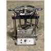 Image 3 : Electric Press