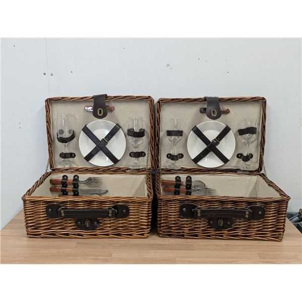Picnic Baskets - Lot of 2 - RackJ/AA8
