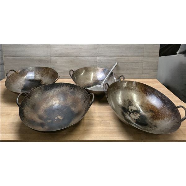 16" Double Ear Woks and Turner - Lot of 4pcs - AA13/L6CR1