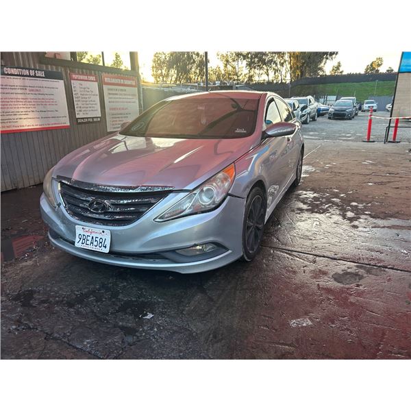 2014 HYUNDAI SONATA