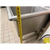 Image 8 : Metal Freestanding Sink w/ Faucet 28" x 27" x 18" (sink depth)