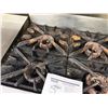 Image 4 : Vulcan 4-Burner Heavy Duty Gas Range on Metal Table 36" x 34"