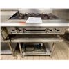 Image 8 : Vulcan 4-Burner Heavy Duty Gas Range on Metal Table 36" x 34"