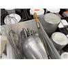 Image 9 : Multiple Kitchen Essentials: Pitchers, Ice Scoops, Bowls, Utensils, etc