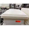 Image 7 : Multiple Rectangular Plastic Food Storage Bins w/ Some Lids
