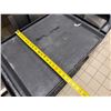 Image 5 : Rubbermaid Mobile Utility Cart w/ 2 Undershelves 29.5" x 18" x 34"H
