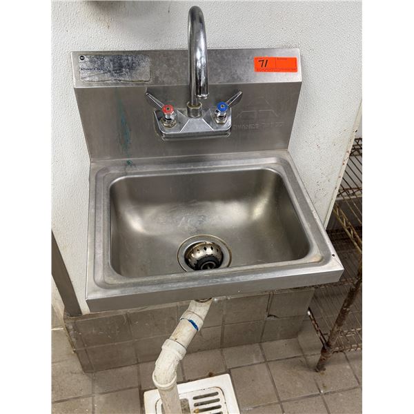 Advance Tabco Wall Mount Sink w/ Faucet 17" x 13.5"