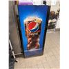 Image 7 : Fogel Deck-10-Bev-Blk-RH Glass Door Merchandiser Refrigerator