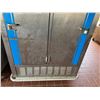 Image 4 : Carter-Hoffmann Double Door Mobile Refrigerated Cabinet