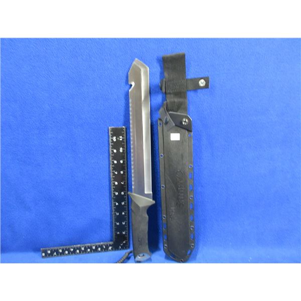 Camillus Titanium Carnivore Inject Machete with Sheath & Small Knife in the Handle