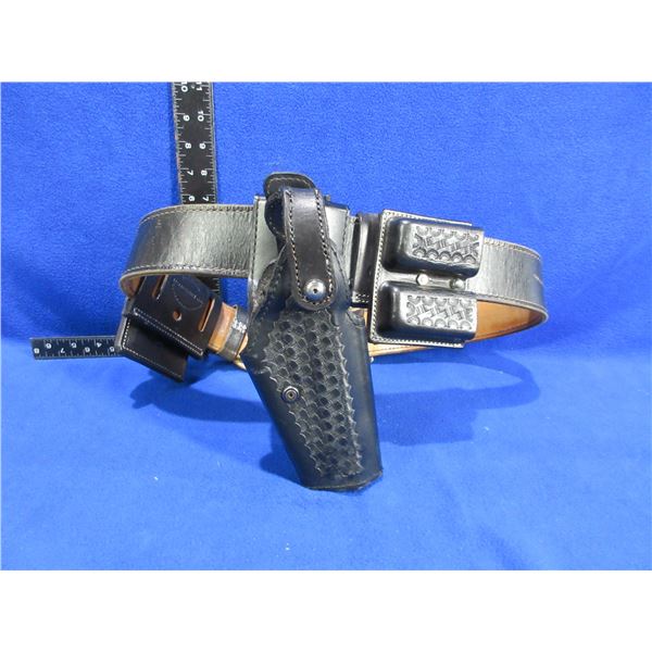 32" Duty Belt with 2 Double Mag Pouches & Holster for Beretta 92 & Clones