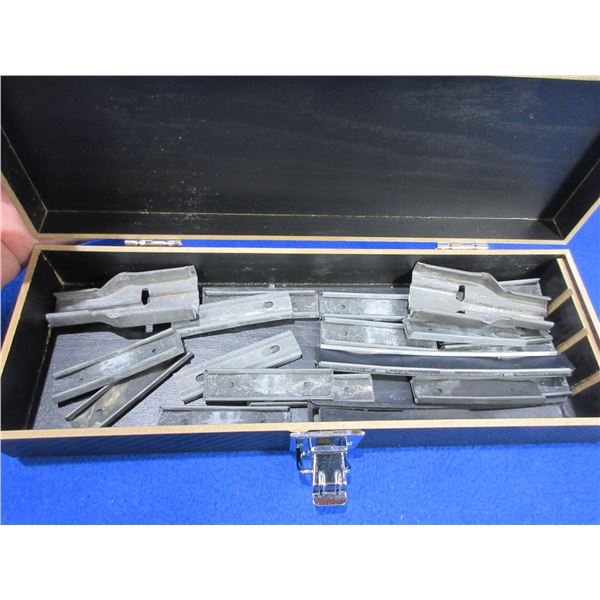 Lot of 19 Stripper Clips and 2 Stripper Clip Guides in Wood Case