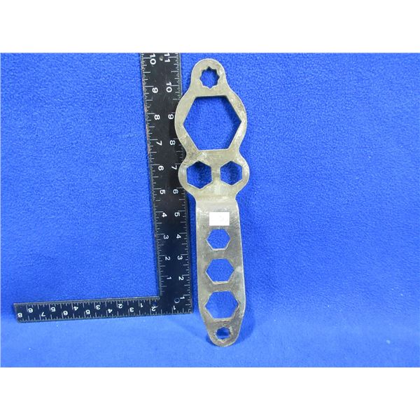 Vintage Apco Mossberg Co. Model 748 Universal Plug Wrench