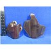 Image 1 : 2 Leather Holsters - Tex Shoemaker 32 PC L and Alessi