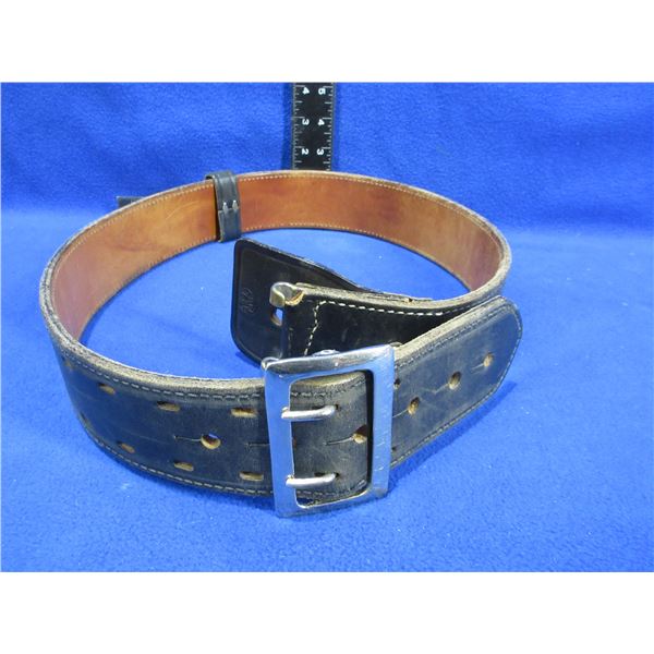 Smith & Wesson Leather Belt - 42 3/4" Total Length