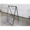 Image 1 : 12 Gun Rack - Steel - Approx. 39" High x 24" Wide