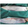 Image 2 : DH Russell Ducks Unlimited 4 Fixed Blade Knife Set in Wood Display Case