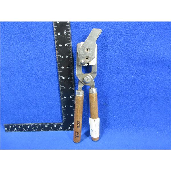 358 Cal. 148gr WC 2 Cavity Bullet Mold with Handles # 90312