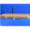 Image 3 : Wood & Leather Hard Gun Case with 2 Keys - 37 1/2" x 10" x 2 3/4"
