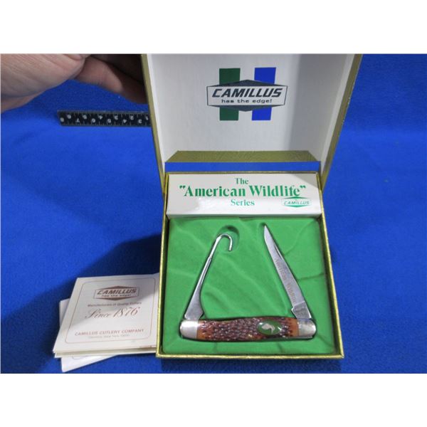 Camillus The American Wildlife Series Folding Knife & Guthook