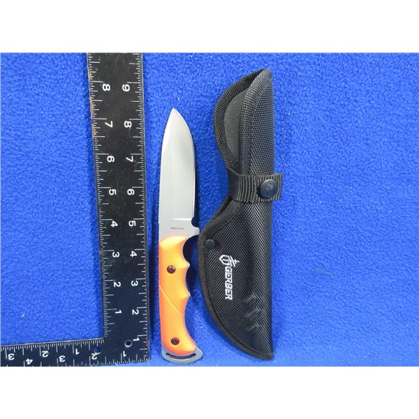 Gerber Fixed Blade Knife #4660321A with Sheath - 4" Blade, 8" Total Length